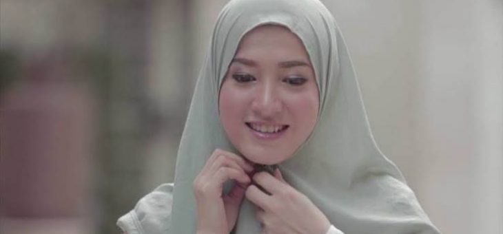 Belajar Mengenakan Hijab Syar’i untuk Pemula