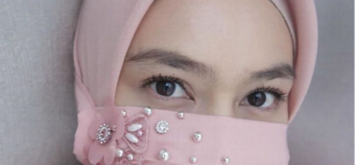 Melody Laksani Tutupi Wajah dengan Hijab Masker, Betapa Cantiknya