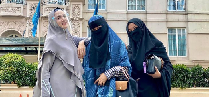 Hangout Di Saat Pandemi, Inilah Penampilan Mulan Jameela Gunakan Face Shield