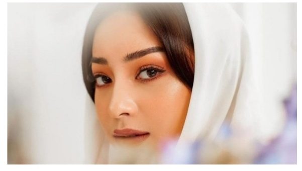 Model Gaya Hijab ‘Jipon’ khas Nikita Willy yang Mulai Istiqomah Mengenakan Hijab