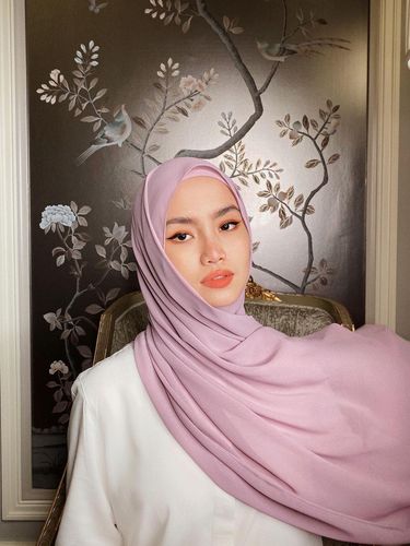 Ada 4 Pilihan Warna  Hijab yang Paling Populer di tahun 