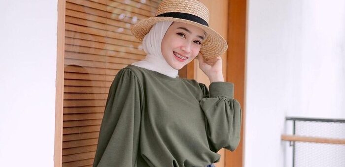 Rekomendasi Outfit Hijab Warna Hijau Army, Bisa Tampil Modis dan Classy