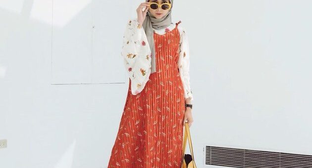 Paduan Overall Hijab Dengan Fashion Item yang Terlihat Semakin Kece