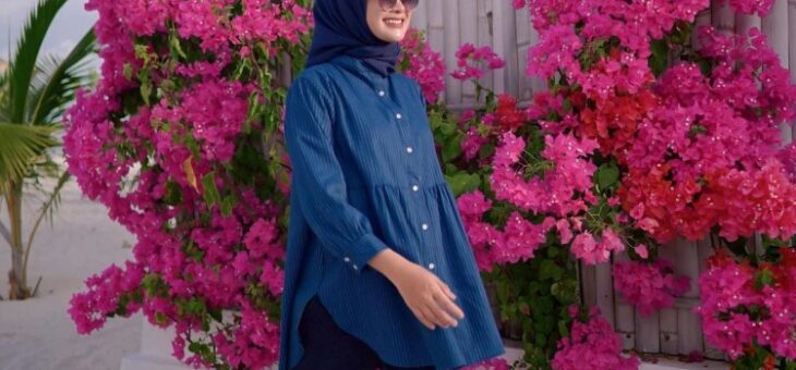 Rekomendasi Warna Busana Hijab yang Sesuai untuk Baju Biru Navy