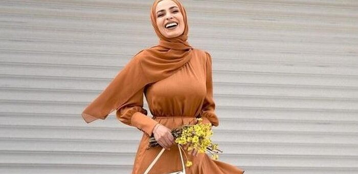 Terlihat Mewah, Aneka Ragam Jenis Silk Dress yang Bisa hijaber Pilih